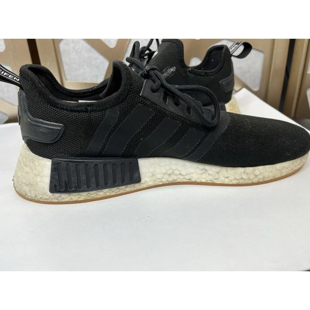 Adidas Originals NMD R1 Black/White/Gum Bottom Sneakers Size Men's 9 GZ9257